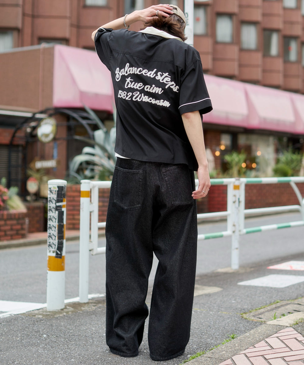ブラック モデル：182cm L着用