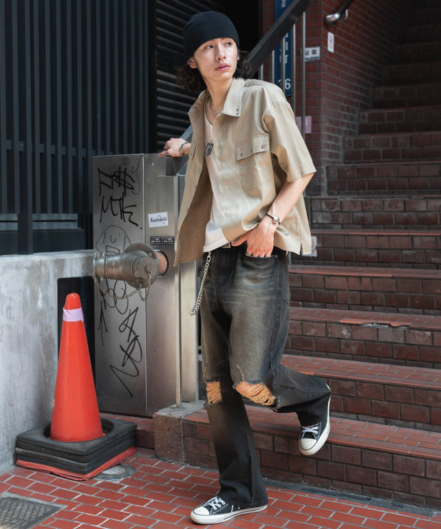 ベージュ モデル：182cm L着用