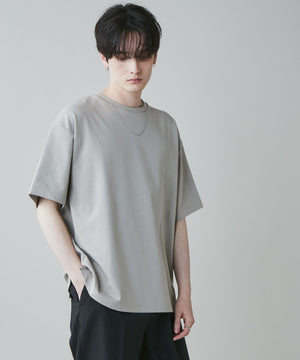 ベージュ モデル：180cm L着用