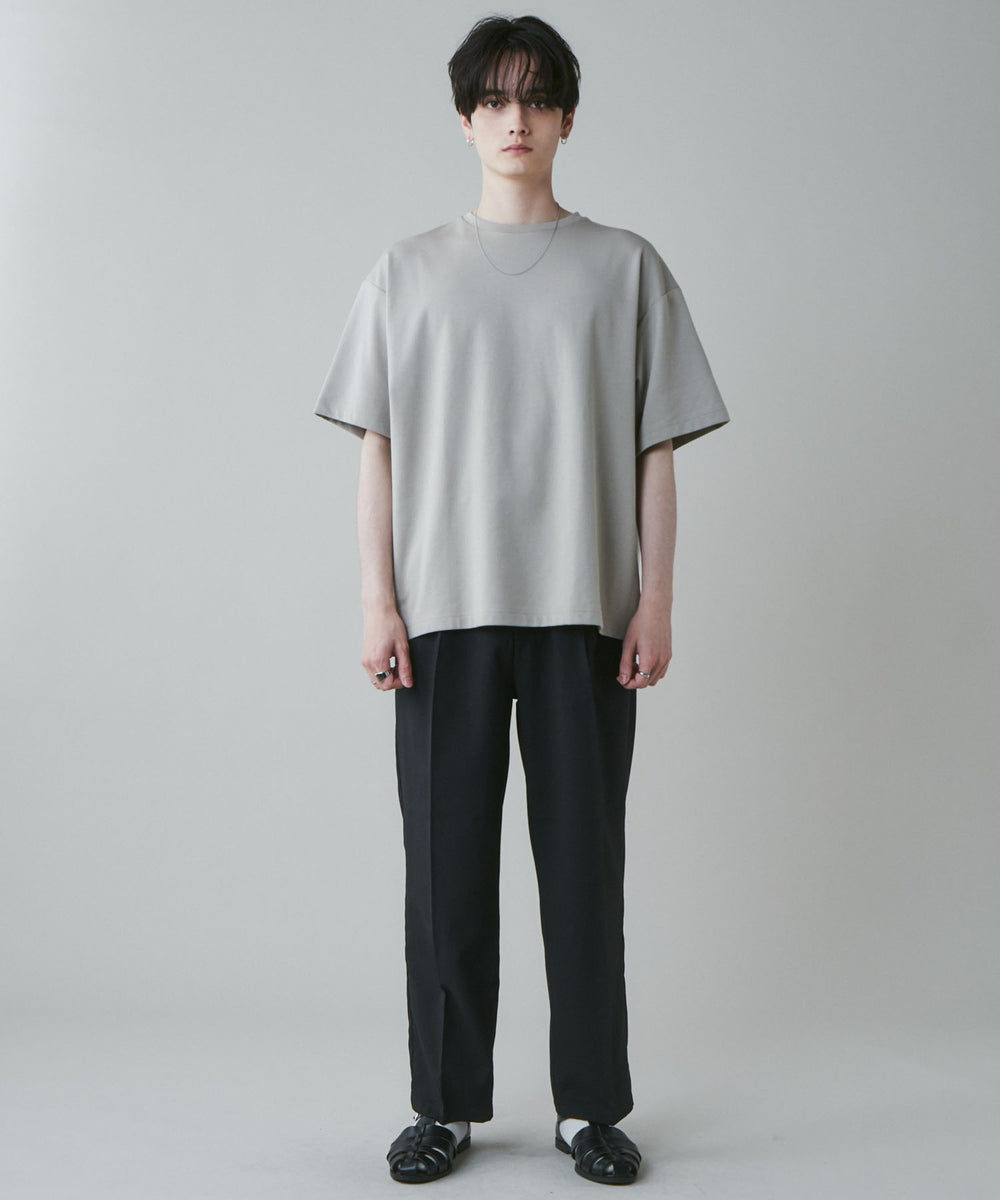 ベージュ モデル：180cm L着用