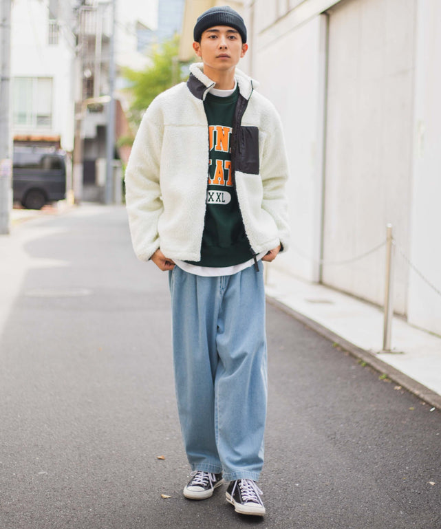 ホワイトその他 モデル 182㎝ L着用
