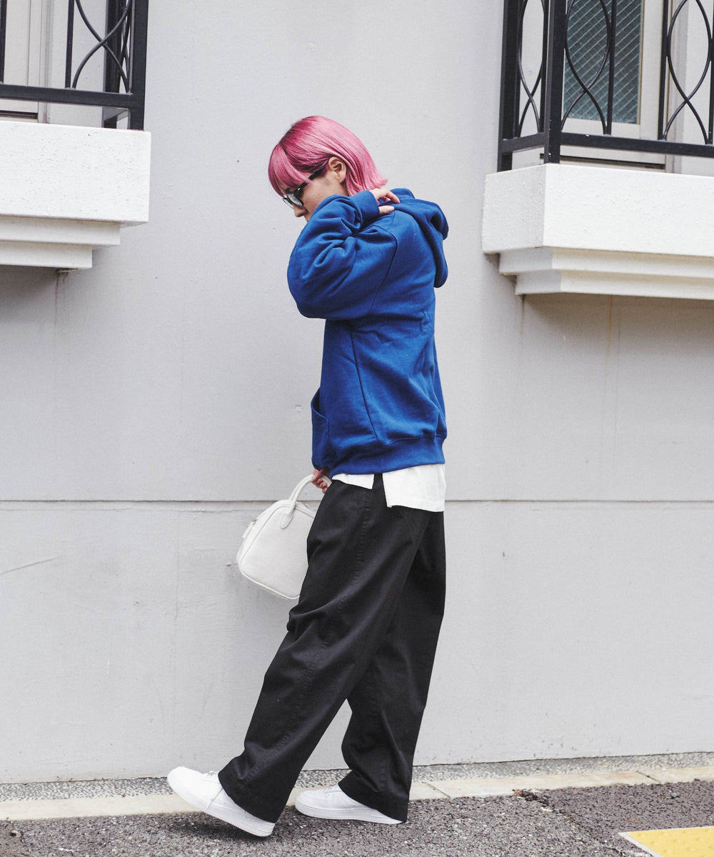 ブラック　モデル：170cm M着用