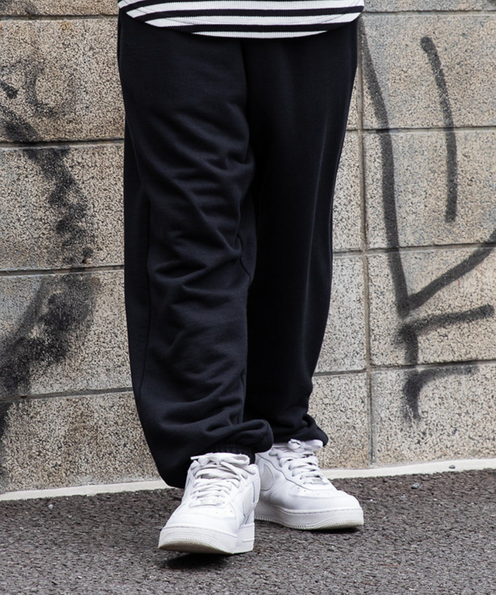 ブラック　モデル：171cm L着用