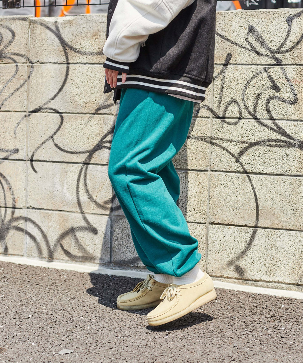 グリーン　モデル：170cm M着用