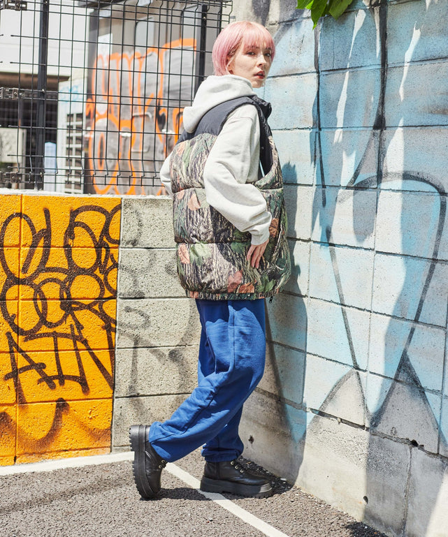 ネイビー　モデル：170cm M着用