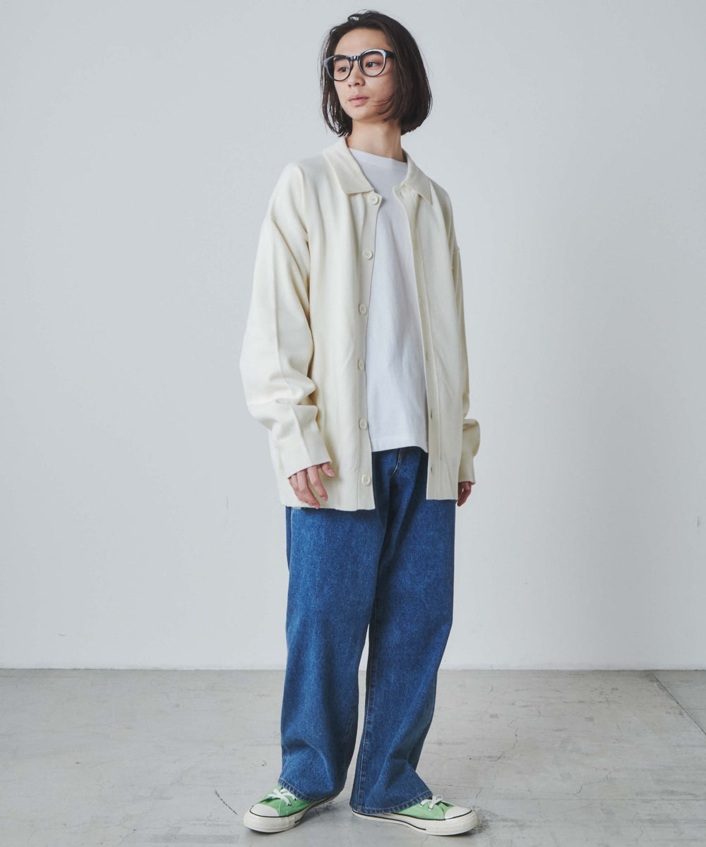 ホワイト モデル：172cm L着用