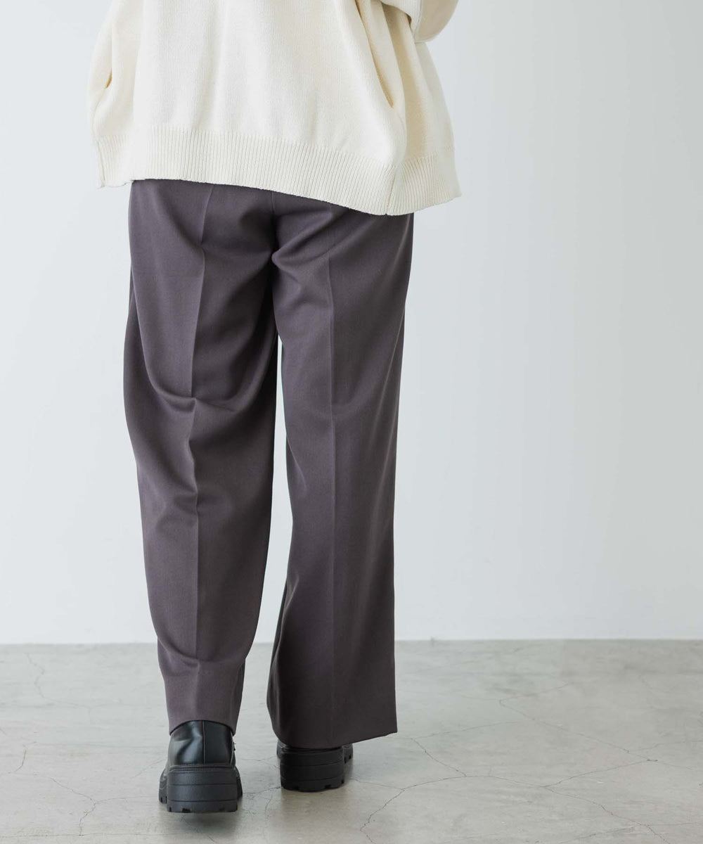ブラックその他 モデル：170cm M着用