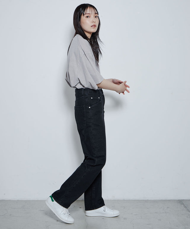 スリムストレートデニムパンツ